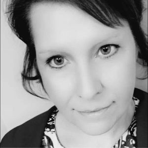 Meet your Posher, Stacy